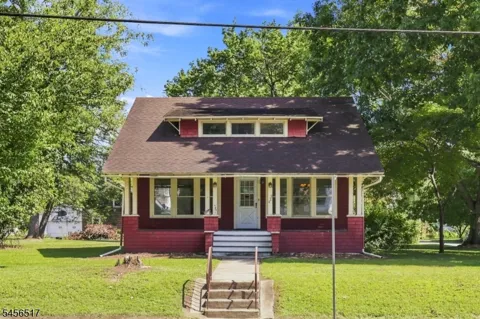 429 Greenwich St
