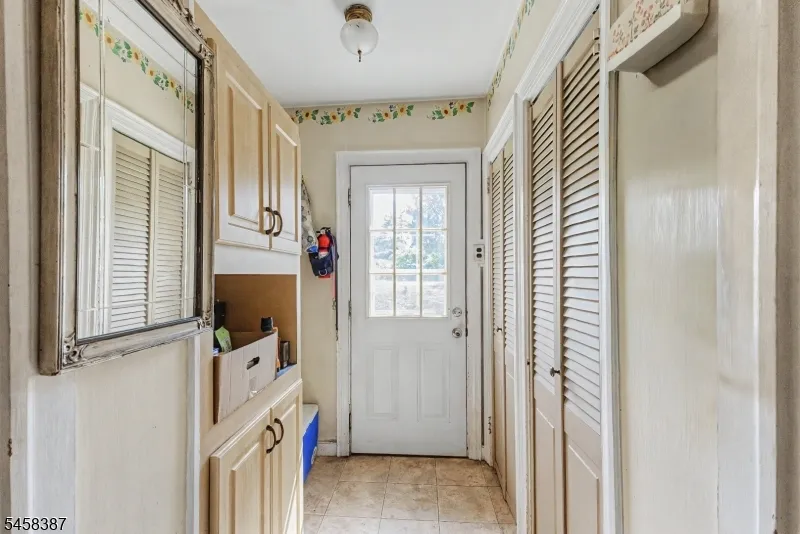 137 Mckinley Ave East Hanover, NJ 07936