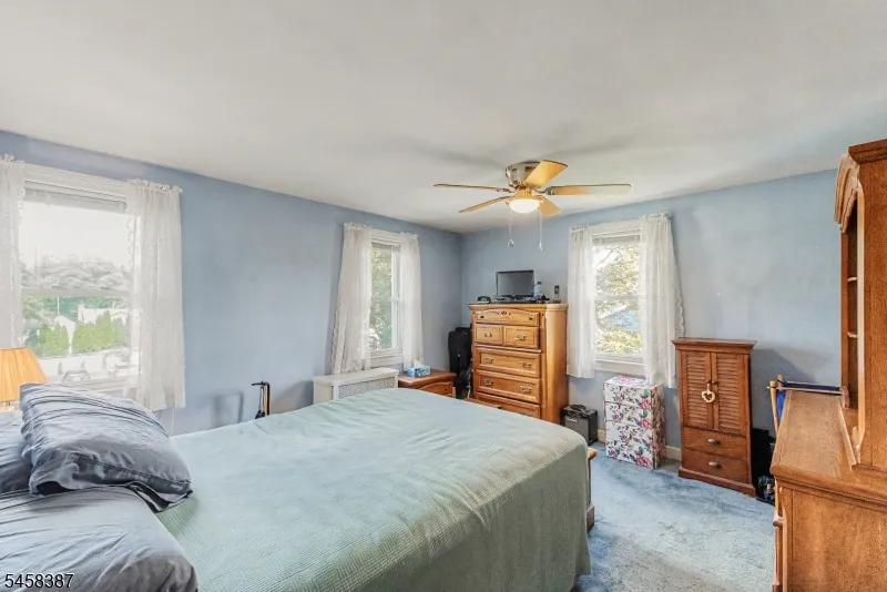 137 Mckinley Ave East Hanover, NJ 07936
