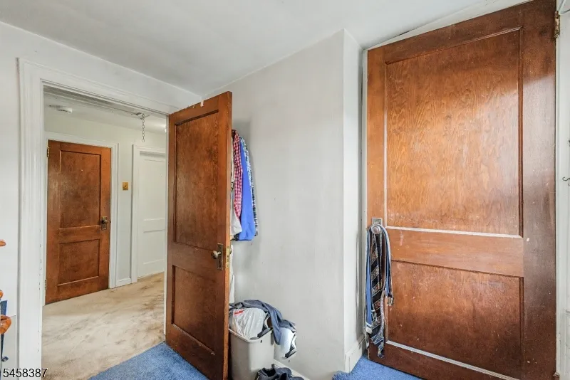 137 Mckinley Ave East Hanover, NJ 07936
