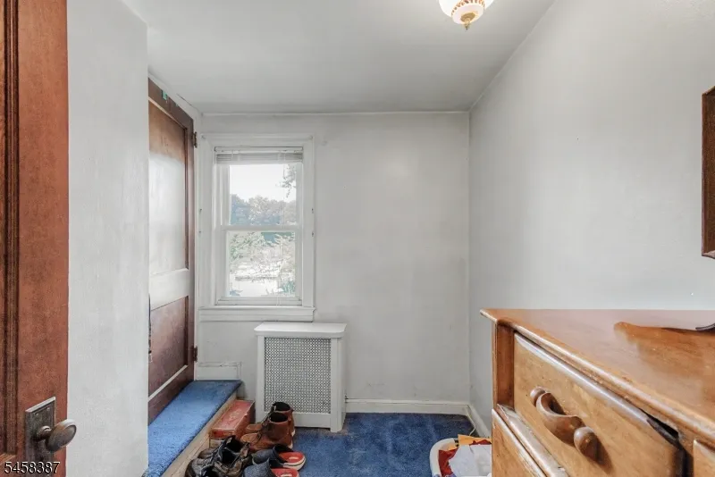 137 Mckinley Ave East Hanover, NJ 07936