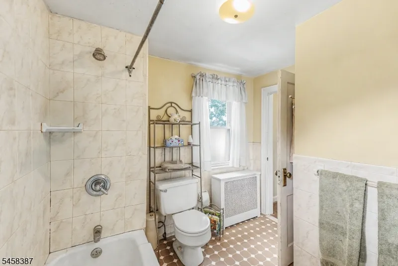 137 Mckinley Ave East Hanover, NJ 07936