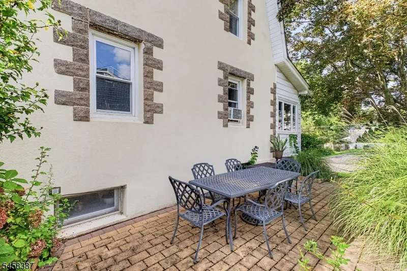 137 Mckinley Ave East Hanover, NJ 07936