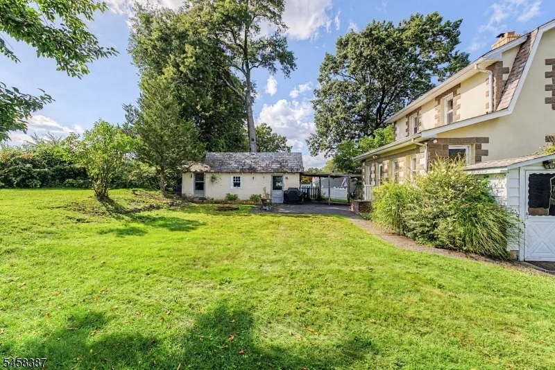 137 Mckinley Ave East Hanover, NJ 07936