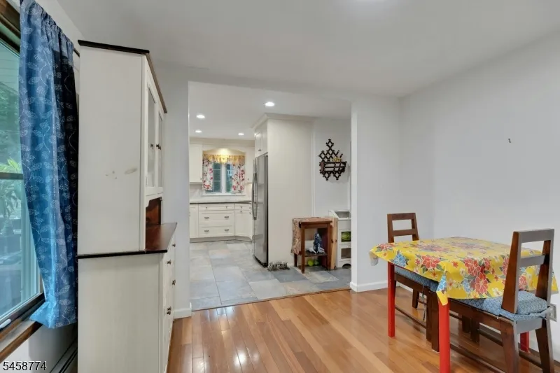 15 Hillside Rd Ringwood, NJ 07456