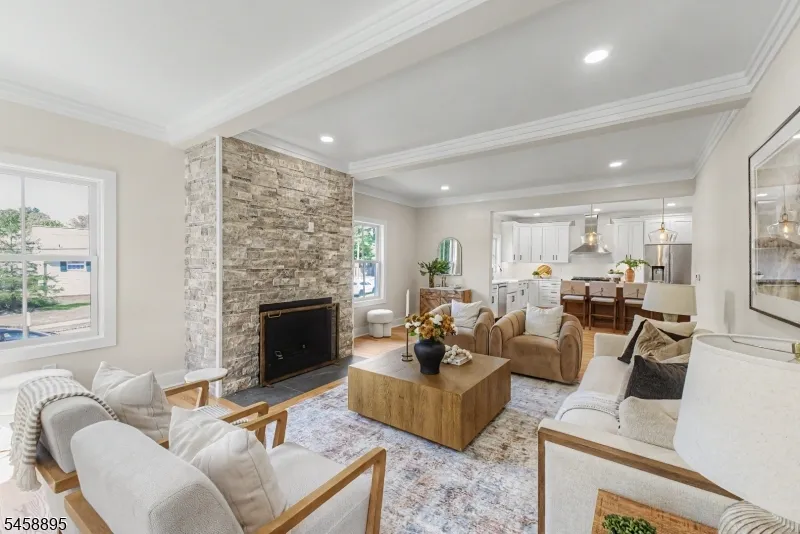 30 E Main St Mendham, NJ 07945