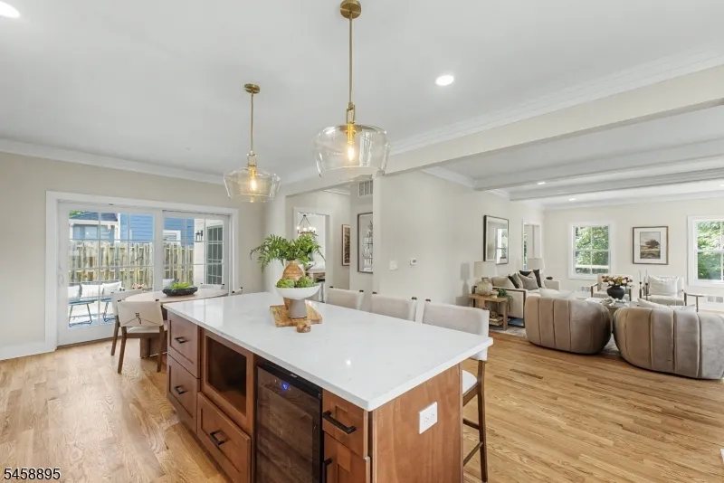 30 E Main St Mendham, NJ 07945