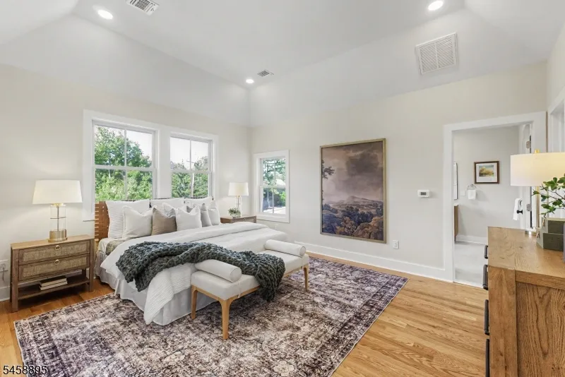 30 E Main St Mendham, NJ 07945
