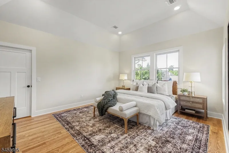 30 E Main St Mendham, NJ 07945