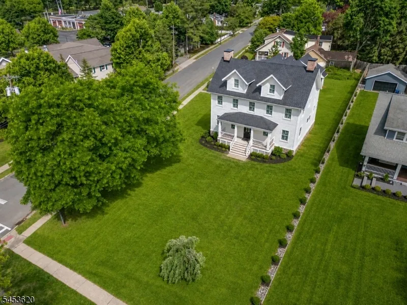 30 E Main St Mendham, NJ 07945