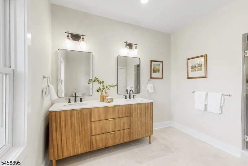 30 E Main St Mendham, NJ 07945