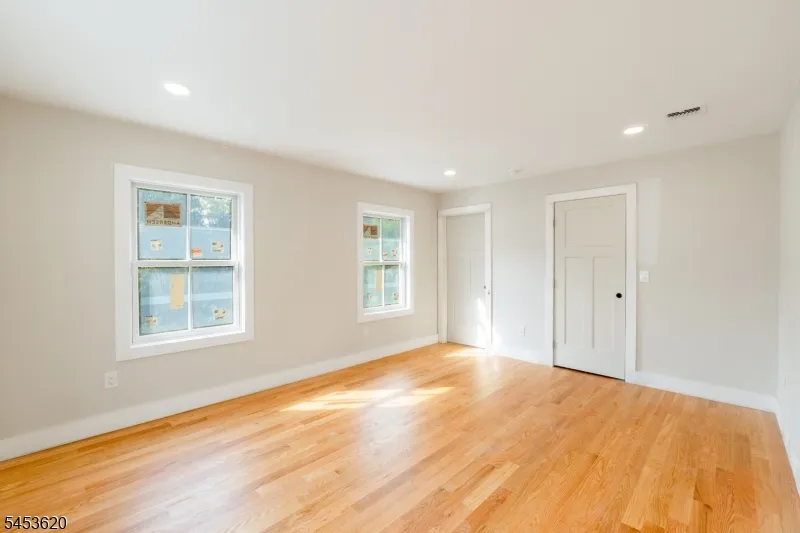 30 E Main St Mendham, NJ 07945