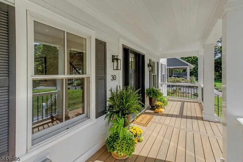 30 E Main St Mendham, NJ 07945