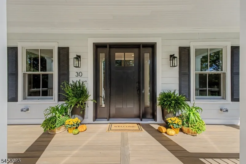 30 E Main St Mendham, NJ 07945