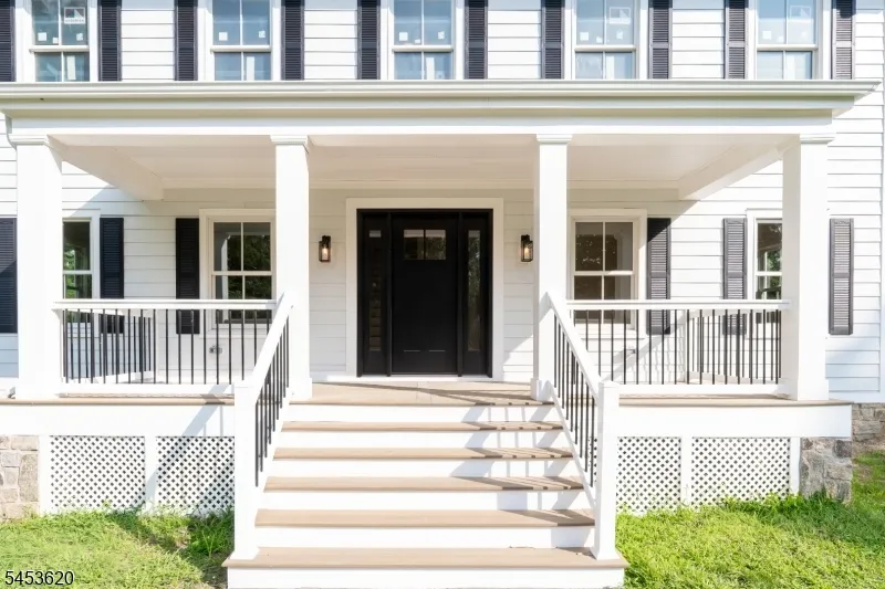30 E Main St Mendham, NJ 07945