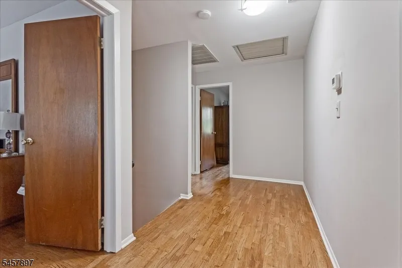 85 Tremont Ter Wanaque, NJ 07465