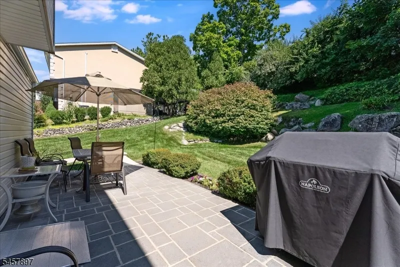 85 Tremont Ter Wanaque, NJ 07465