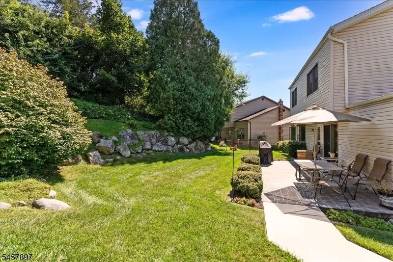 85 Tremont Ter Wanaque, NJ 07465