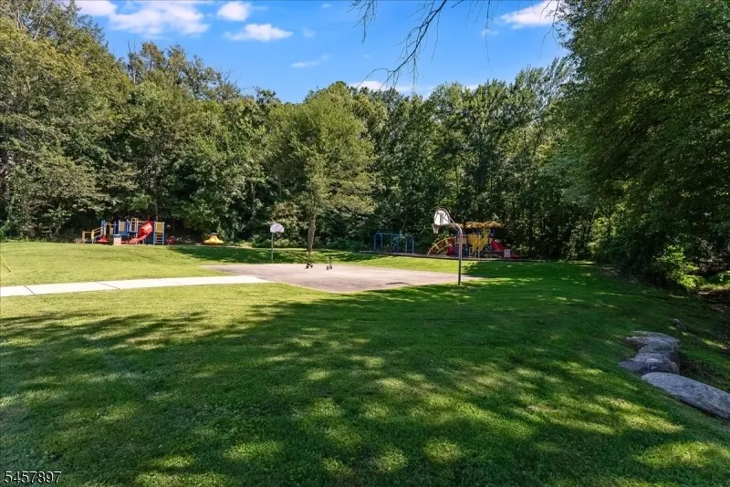 85 Tremont Ter Wanaque, NJ 07465