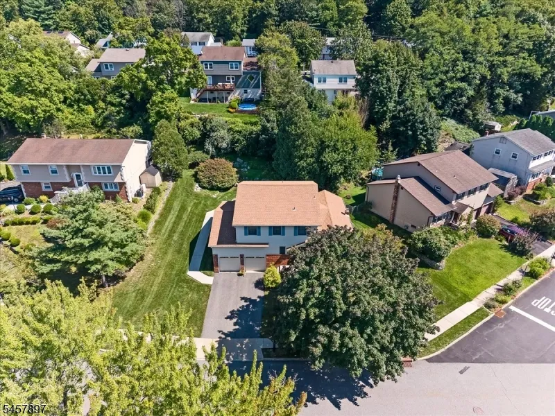 85 Tremont Ter Wanaque, NJ 07465