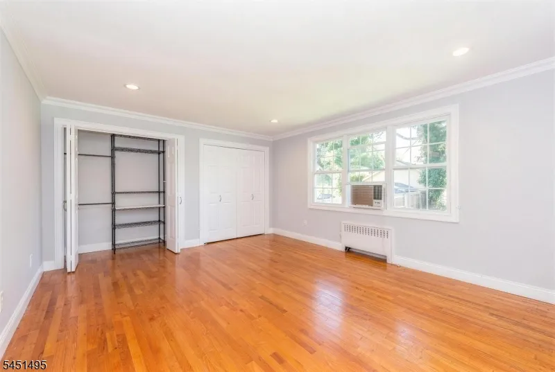 35 Benson St Bloomfield, NJ 07003