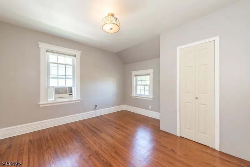 35 Benson St Bloomfield, NJ 07003