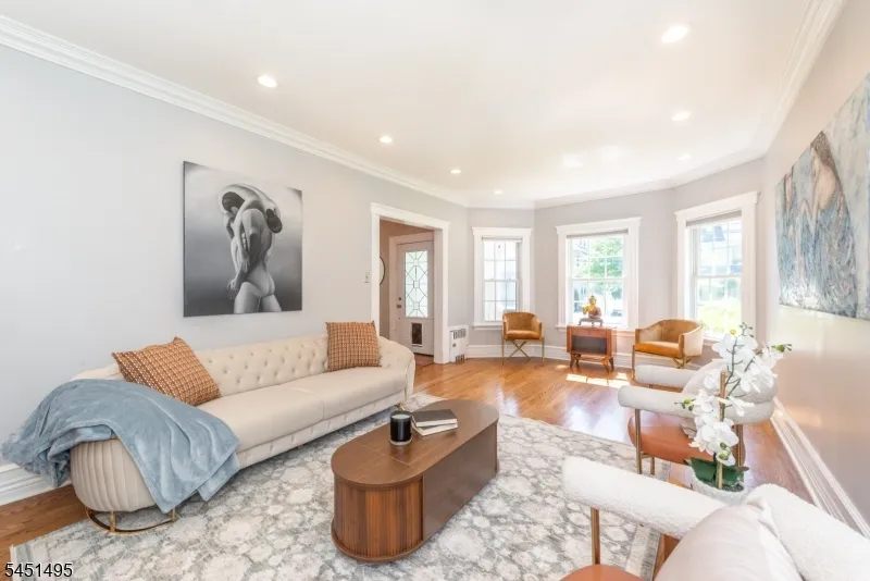 35 Benson St Bloomfield, NJ 07003