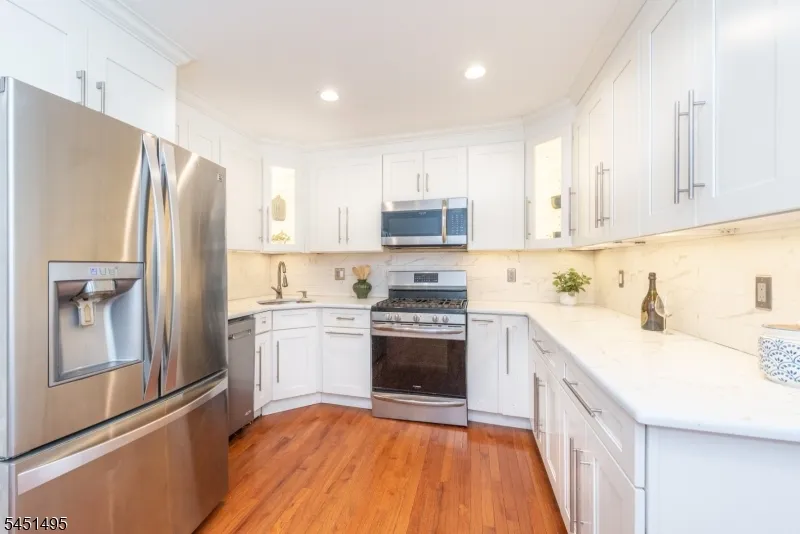 35 Benson St Bloomfield, NJ 07003