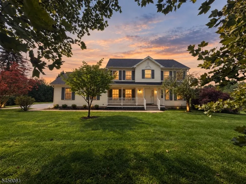 61 Rock Rd Washington, NJ 07853