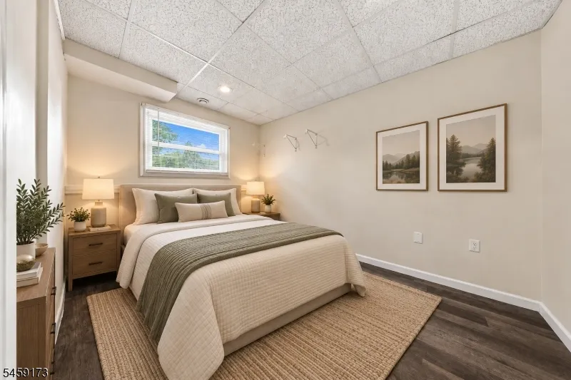 9 Arthur Ter Hackettstown Town, NJ 07840