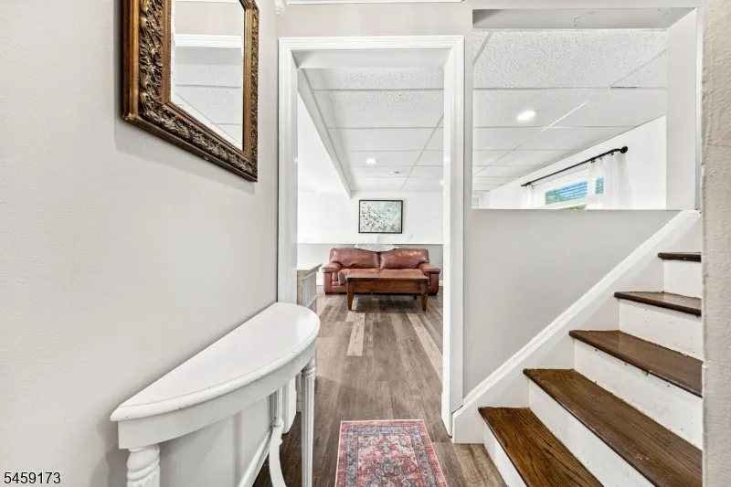 9 Arthur Ter Hackettstown Town, NJ 07840