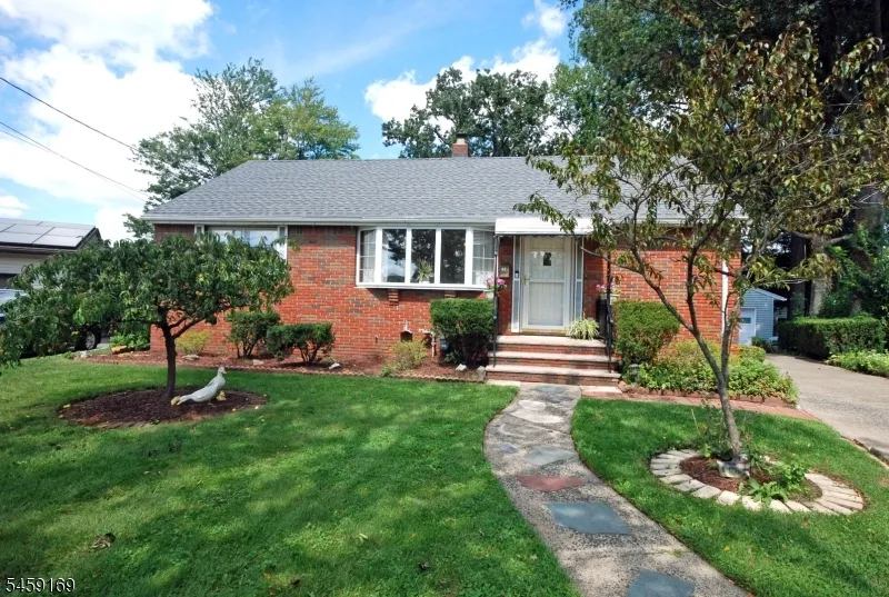 42 Oak Ridge Rd Clifton City, NJ 07013