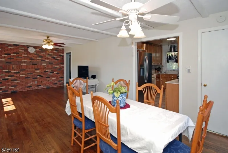 42 Oak Ridge Rd Clifton City, NJ 07013