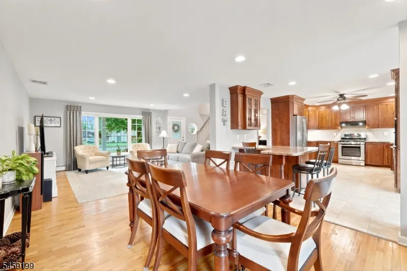 14 Daria Dr Pequannock, NJ 07440
