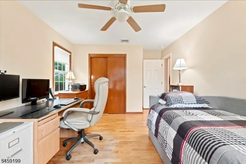 14 Daria Dr Pequannock, NJ 07440