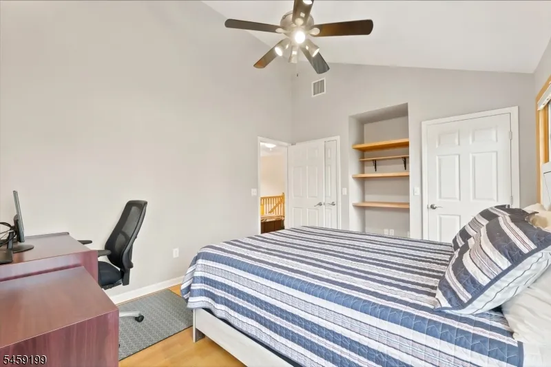 14 Daria Dr Pequannock, NJ 07440