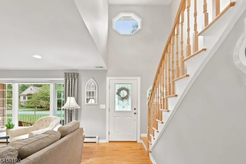 14 Daria Dr Pequannock, NJ 07440