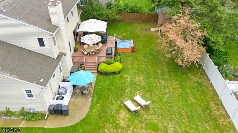 14 Daria Dr Pequannock, NJ 07440