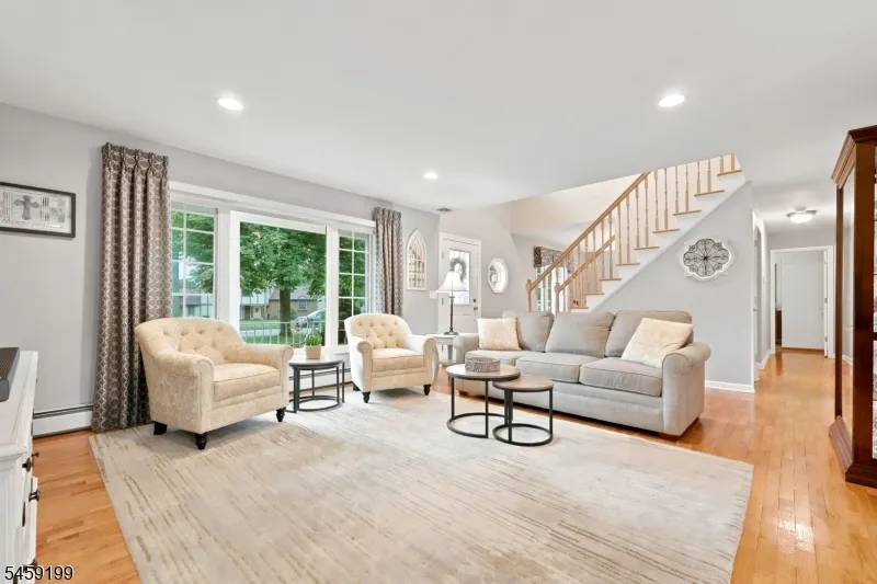 14 Daria Dr Pequannock, NJ 07440