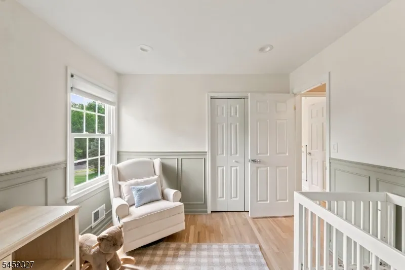 10 Darlene Ct Randolph, NJ 07869