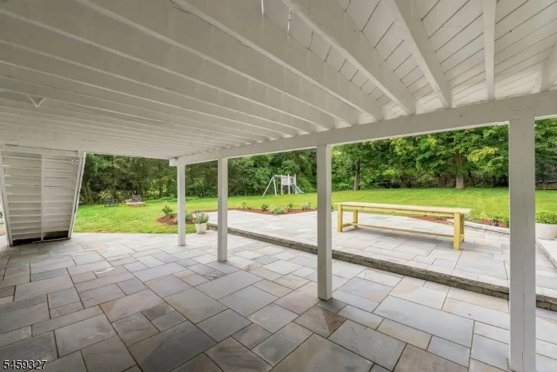 10 Darlene Ct Randolph, NJ 07869