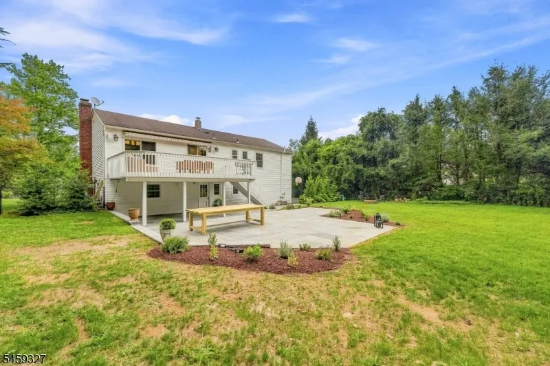 10 Darlene Ct Randolph, NJ 07869