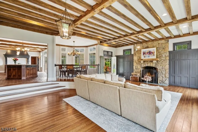 211 Mountainview Estate Bernardsville, NJ 07924
