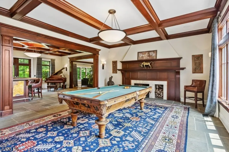 211 Mountainview Estate Bernardsville, NJ 07924