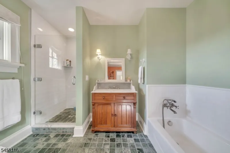 211 Mountainview Estate Bernardsville, NJ 07924