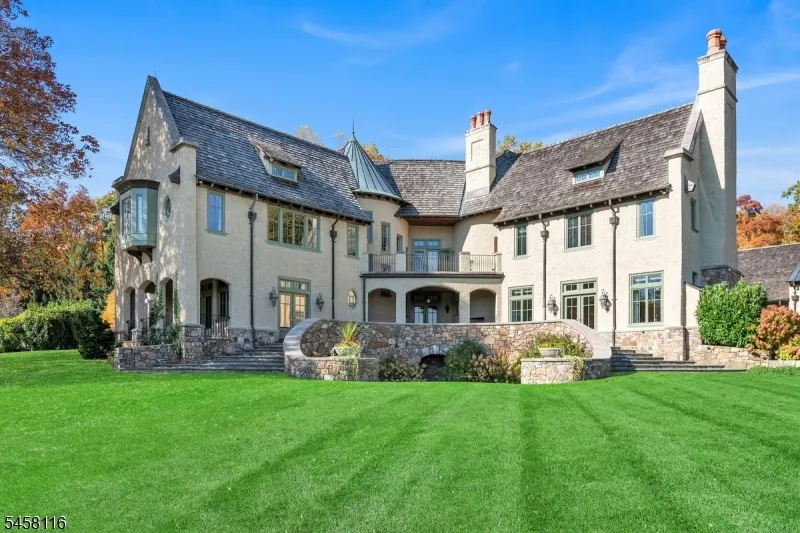 211 Mountainview Estate Bernardsville, NJ 07924