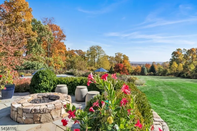 211 Mountainview Estate Bernardsville, NJ 07924