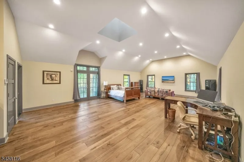 211 Mountainview Estate Bernardsville, NJ 07924