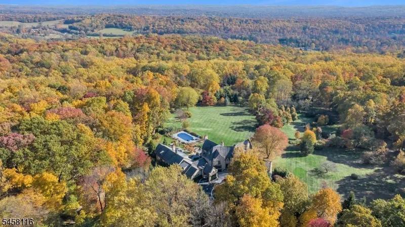 211 Mountainview Estate Bernardsville, NJ 07924