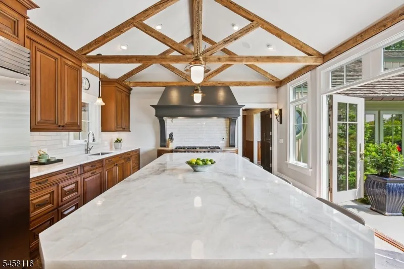 211 Mountainview Estate Bernardsville, NJ 07924